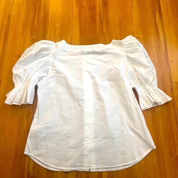 Embroidered puffed sleeve cotton blouse by Ralph Lauren - Picture 2 of 4